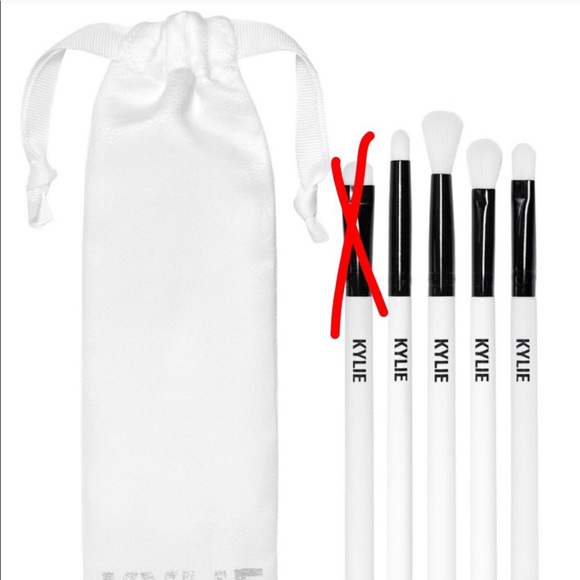 Other - Kylie makeup brushes!💞